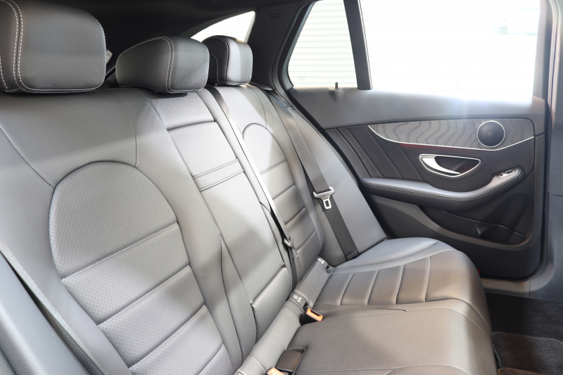 メルセデスベンツ Cクラス C200ｽﾃｰｼｮﾝﾜｺﾞﾝ ﾛｰﾚｳｽｴﾃﾞｨｼｮﾝ ﾚｰﾀﾞｰｾｰﾌﾃｨPKG　特別仕様車 BSG搭載 後期 1ｵｰﾅｰ ｷｰﾚｽｺﾞｰ 黒革 ﾊﾟﾉﾗﾏSR ﾍｯﾄﾞｱｯﾌﾟD HDDﾅﾋﾞTV&ｷｬﾝｾﾗｰ ｽﾏﾎ連携 ﾊﾞｯｸｶﾒﾗ PTS LEDﾗｲﾄ 自動Rｹﾞｰﾄ ﾊﾝｽﾞﾌﾘｰA AMGｴｱﾛ&18AW ｴｱｻｽ 9AT　2年保証