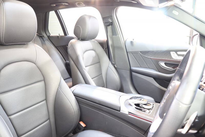 メルセデスベンツ Cクラス C200ｽﾃｰｼｮﾝﾜｺﾞﾝ ﾛｰﾚｳｽｴﾃﾞｨｼｮﾝ ﾚｰﾀﾞｰｾｰﾌﾃｨPKG　特別仕様車 BSG搭載 後期 1ｵｰﾅｰ ｷｰﾚｽｺﾞｰ 黒革 ﾊﾟﾉﾗﾏSR ﾍｯﾄﾞｱｯﾌﾟD HDDﾅﾋﾞTV&ｷｬﾝｾﾗｰ ｽﾏﾎ連携 ﾊﾞｯｸｶﾒﾗ PTS LEDﾗｲﾄ 自動Rｹﾞｰﾄ ﾊﾝｽﾞﾌﾘｰA AMGｴｱﾛ&18AW ｴｱｻｽ 9AT　2年保証