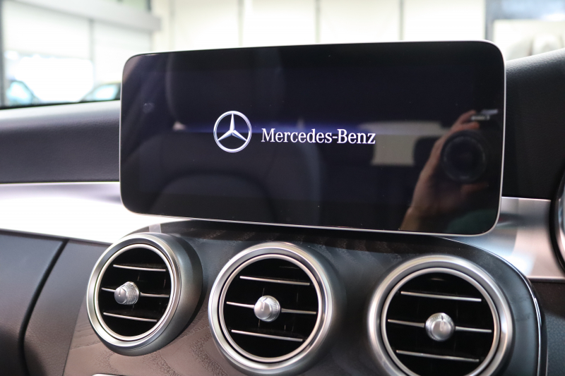 メルセデスベンツ Cクラス C200ｽﾃｰｼｮﾝﾜｺﾞﾝ ﾛｰﾚｳｽｴﾃﾞｨｼｮﾝ ﾚｰﾀﾞｰｾｰﾌﾃｨPKG　特別仕様車 BSG搭載 後期 1ｵｰﾅｰ ｷｰﾚｽｺﾞｰ 黒革 ﾊﾟﾉﾗﾏSR ﾍｯﾄﾞｱｯﾌﾟD HDDﾅﾋﾞTV&ｷｬﾝｾﾗｰ ｽﾏﾎ連携 ﾊﾞｯｸｶﾒﾗ PTS LEDﾗｲﾄ 自動Rｹﾞｰﾄ ﾊﾝｽﾞﾌﾘｰA AMGｴｱﾛ&18AW ｴｱｻｽ 9AT　2年保証