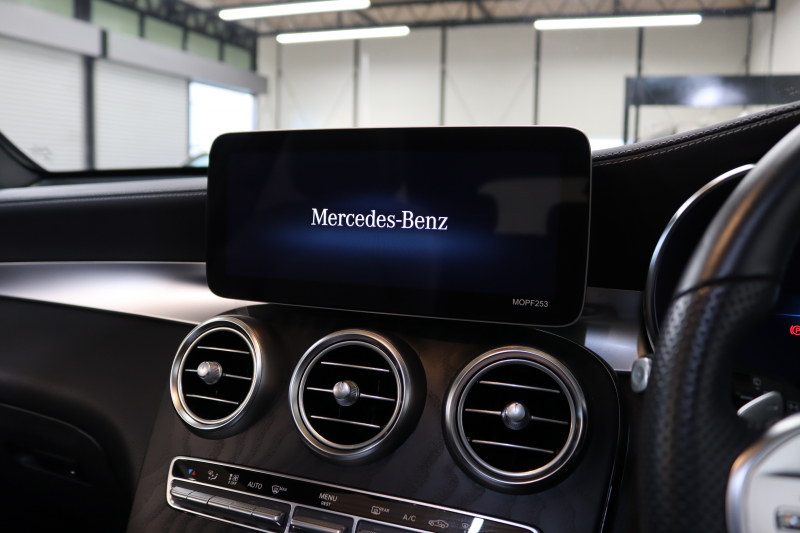 メルセデスベンツ GLC GLC300 4MATIC AMGﾗｲﾝ ﾚｻﾞｰｴｸｽｸﾙｰｼﾌﾞ&ﾚｰﾀﾞｰｾｰﾌﾃｨPKG　後期 ｷｰﾚｽｺﾞｰ 黒本革 ﾍﾞﾝﾁﾚｰﾀｰ ﾊﾟﾉﾗﾏSR ﾍｯﾄﾞｱｯﾌﾟD MBUXﾅﾋﾞTV BT音楽 ﾌﾞﾙﾒｽﾀｰ 360ｶﾒﾗ PTS LEDﾗｲﾄ 自動Rｹﾞｰﾄ ﾊﾝｽﾞﾌﾘｰA AMGｴｱﾛ&20AW ｴｱｻｽ 9AT　2年保証
