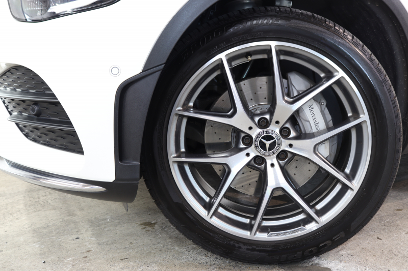 メルセデスベンツ GLC GLC300 4MATIC AMGﾗｲﾝ ﾚｻﾞｰｴｸｽｸﾙｰｼﾌﾞ&ﾚｰﾀﾞｰｾｰﾌﾃｨPKG　後期 ｷｰﾚｽｺﾞｰ 黒本革 ﾍﾞﾝﾁﾚｰﾀｰ ﾊﾟﾉﾗﾏSR ﾍｯﾄﾞｱｯﾌﾟD MBUXﾅﾋﾞTV BT音楽 ﾌﾞﾙﾒｽﾀｰ 360ｶﾒﾗ PTS LEDﾗｲﾄ 自動Rｹﾞｰﾄ ﾊﾝｽﾞﾌﾘｰA AMGｴｱﾛ&20AW ｴｱｻｽ 9AT　2年保証