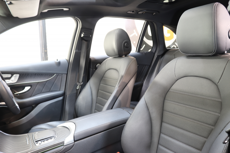 メルセデスベンツ GLC GLC300 4MATIC AMGﾗｲﾝ ﾚｻﾞｰｴｸｽｸﾙｰｼﾌﾞ&ﾚｰﾀﾞｰｾｰﾌﾃｨPKG　後期 ｷｰﾚｽｺﾞｰ 黒本革 ﾍﾞﾝﾁﾚｰﾀｰ ﾊﾟﾉﾗﾏSR ﾍｯﾄﾞｱｯﾌﾟD MBUXﾅﾋﾞTV BT音楽 ﾌﾞﾙﾒｽﾀｰ 360ｶﾒﾗ PTS LEDﾗｲﾄ 自動Rｹﾞｰﾄ ﾊﾝｽﾞﾌﾘｰA AMGｴｱﾛ&20AW ｴｱｻｽ 9AT　2年保証