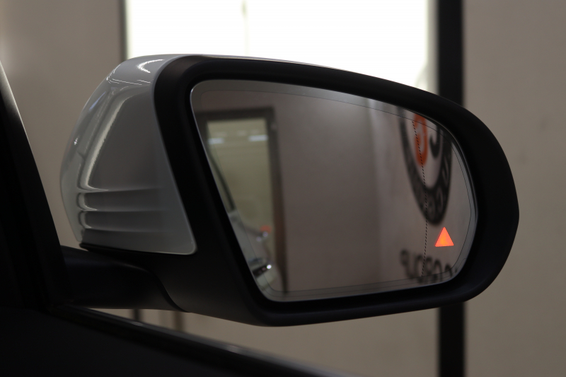 メルセデスベンツ GLC GLC300 4MATIC AMGﾗｲﾝ ﾚｻﾞｰｴｸｽｸﾙｰｼﾌﾞ&ﾚｰﾀﾞｰｾｰﾌﾃｨPKG　後期 ｷｰﾚｽｺﾞｰ 黒本革 ﾍﾞﾝﾁﾚｰﾀｰ ﾊﾟﾉﾗﾏSR ﾍｯﾄﾞｱｯﾌﾟD MBUXﾅﾋﾞTV BT音楽 ﾌﾞﾙﾒｽﾀｰ 360ｶﾒﾗ PTS LEDﾗｲﾄ 自動Rｹﾞｰﾄ ﾊﾝｽﾞﾌﾘｰA AMGｴｱﾛ&20AW ｴｱｻｽ 9AT　2年保証