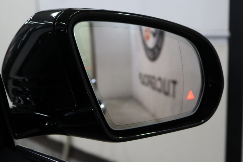 メルセデスベンツ Eクラス E200ｽﾎﾟｰﾂ AMGﾗｲﾝｲﾝﾃﾘｱ&ｴｸｽｸﾙｰｼﾌﾞ&ﾚｰﾀﾞｰｾｰﾌﾃｨPKG　BSG搭載 後期 ｷｰﾚｽｺﾞｰ 黒本革 ﾍｯﾄﾞｱｯﾌﾟD MBUXﾅﾋﾞTV ｽﾏﾎ連携 ﾌﾞﾙﾒｽﾀｰ 360ｶﾒﾗ PTS LEDﾗｲﾄ 自動ﾄﾗﾝｸ AMGｴｱﾛ&19AW 9AT　2年保証