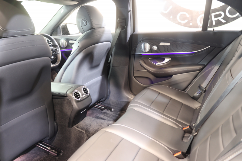 メルセデスベンツ Eクラス E200ｽﾎﾟｰﾂ AMGﾗｲﾝｲﾝﾃﾘｱ&ｴｸｽｸﾙｰｼﾌﾞ&ﾚｰﾀﾞｰｾｰﾌﾃｨPKG　BSG搭載 後期 ｷｰﾚｽｺﾞｰ 黒本革 ﾍｯﾄﾞｱｯﾌﾟD MBUXﾅﾋﾞTV ｽﾏﾎ連携 ﾌﾞﾙﾒｽﾀｰ 360ｶﾒﾗ PTS LEDﾗｲﾄ 自動ﾄﾗﾝｸ AMGｴｱﾛ&19AW 9AT　2年保証