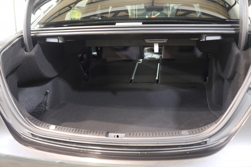 メルセデスベンツ Eクラス E200ｽﾎﾟｰﾂ AMGﾗｲﾝｲﾝﾃﾘｱ&ｴｸｽｸﾙｰｼﾌﾞ&ﾚｰﾀﾞｰｾｰﾌﾃｨPKG　BSG搭載 後期 ｷｰﾚｽｺﾞｰ 黒本革 ﾍｯﾄﾞｱｯﾌﾟD MBUXﾅﾋﾞTV ｽﾏﾎ連携 ﾌﾞﾙﾒｽﾀｰ 360ｶﾒﾗ PTS LEDﾗｲﾄ 自動ﾄﾗﾝｸ AMGｴｱﾛ&19AW 9AT　2年保証