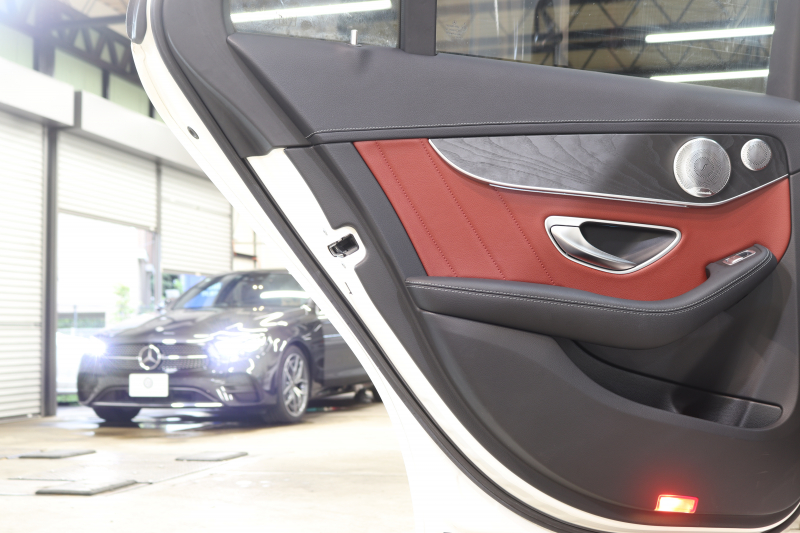 AMG Cクラス C43 4MATIC ｴｸｽｸﾙｰｼﾌﾞ&ﾚｰﾀﾞｰｾｰﾌﾃｨPKG　1ｵｰﾅｰ ｷｰﾚｽｺﾞｰ 赤本革 ﾊﾟﾉﾗﾏSR ﾍｯﾄﾞｱｯﾌﾟD HDDﾅﾋﾞTV BT音楽 ﾌﾞﾙﾒｽﾀｰ ﾊﾞｯｸｶﾒﾗ PTS LEDﾗｲﾄ 自動ﾄﾗﾝｸ ﾊﾝｽﾞﾌﾘｰA AMG専用装備&ﾁｭｰﾆﾝｸﾞﾀﾞｲﾅﾐｯｸS 9AT　2年保証