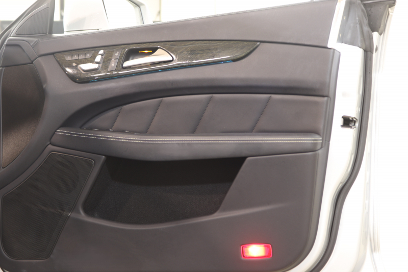 メルセデスベンツ CLS CLS400 AMGﾗｲﾝ ﾚｰﾀﾞｰｾｰﾌﾃｨPKG　後期 ｷｰﾚｽｺﾞｰ 黒本革 SR HDDﾅﾋﾞTV BT音楽 360ｶﾒﾗ PTS LEDﾗｲﾄ 自動ﾄﾗﾝｸ AMGｴｱﾛ&19AW ｴｱｻｽ 7AT　2年保証