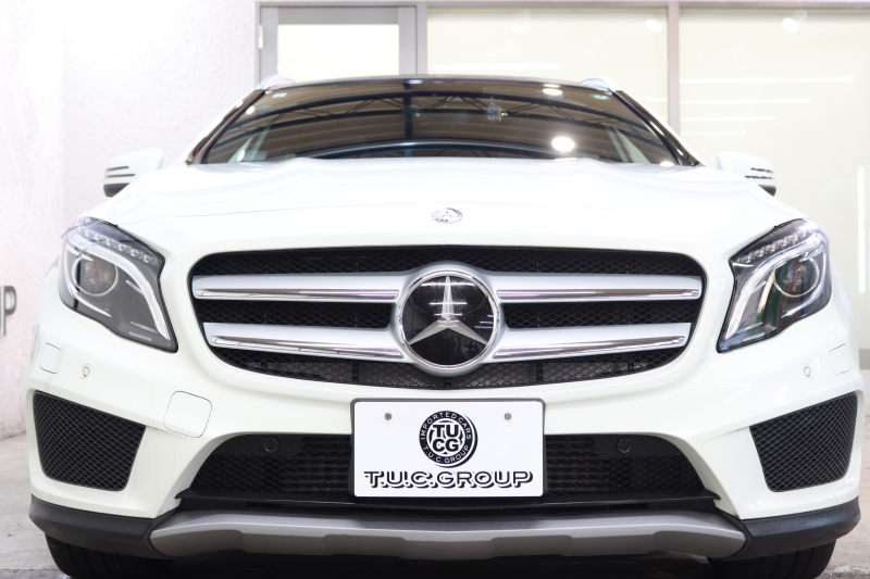 メルセデスベンツ GLA GLA250 4MATIC ｽﾎﾟｰﾂ ﾚｰﾀﾞｰｾｰﾌﾃｨPKG　中期 ｷｰﾚｽｺﾞｰ ﾚｻﾞｰDINAMICAｼｰﾄ ﾊﾟﾉﾗﾏSR HDDﾅﾋﾞTV BT音楽 ﾊﾞｯｸｶﾒﾗ PTS ｷｾﾉﾝﾗｲﾄ 自動Rｹﾞｰﾄ AMGｴｱﾛ&18AW 7AT　2年保証