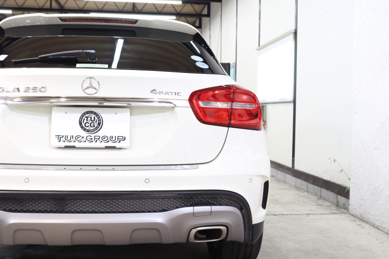 メルセデスベンツ GLA GLA250 4MATIC ｽﾎﾟｰﾂ ﾚｰﾀﾞｰｾｰﾌﾃｨPKG　中期 ｷｰﾚｽｺﾞｰ ﾚｻﾞｰDINAMICAｼｰﾄ ﾊﾟﾉﾗﾏSR HDDﾅﾋﾞTV BT音楽 ﾊﾞｯｸｶﾒﾗ PTS ｷｾﾉﾝﾗｲﾄ 自動Rｹﾞｰﾄ AMGｴｱﾛ&18AW 7AT　2年保証