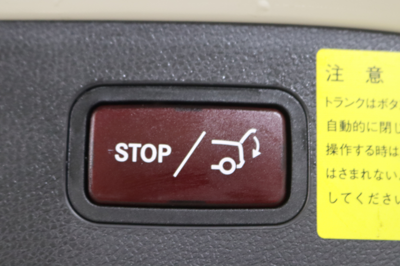 メルセデスベンツ GLA GLA250 4MATIC ｽﾎﾟｰﾂ ﾚｰﾀﾞｰｾｰﾌﾃｨPKG　中期 ｷｰﾚｽｺﾞｰ ﾚｻﾞｰDINAMICAｼｰﾄ ﾊﾟﾉﾗﾏSR HDDﾅﾋﾞTV BT音楽 ﾊﾞｯｸｶﾒﾗ PTS ｷｾﾉﾝﾗｲﾄ 自動Rｹﾞｰﾄ AMGｴｱﾛ&18AW 7AT　2年保証