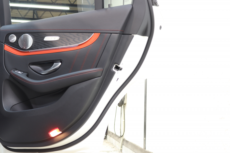 AMG GLC GLC63S 4MATIC+ ﾚｻﾞｰｴｸｽｸﾙｰｼﾌﾞ&ﾚｰﾀﾞｰｾｰﾌﾃｨPKG　ｷｰﾚｽｺﾞｰ 赤/黒本革 ﾊﾟﾉﾗﾏSR ﾍｯﾄﾞｱｯﾌﾟD HDDﾅﾋﾞTV&ｷｬﾝｾﾗｰ BT音楽 ﾌﾞﾙﾒｽﾀｰ 360ｶﾒﾗ PTS LEDﾗｲﾄ 自動Rｹﾞｰﾄ ﾊﾝｽﾞﾌﾘｰA AMG専用装備&ﾁｭｰﾆﾝｸﾞﾀﾞｲﾅﾐｯｸS 9AT　2年保証