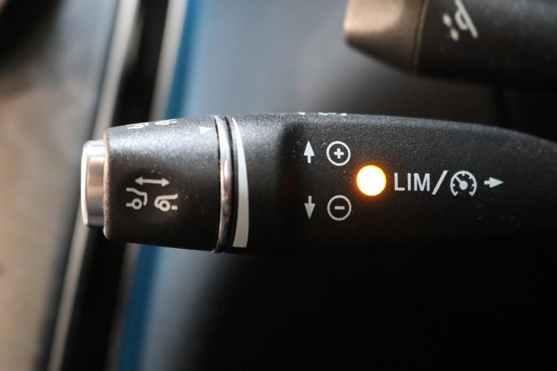 AMG GLC GLC63S 4MATIC+ ﾚｻﾞｰｴｸｽｸﾙｰｼﾌﾞ&ﾚｰﾀﾞｰｾｰﾌﾃｨPKG　ｷｰﾚｽｺﾞｰ 赤/黒本革 ﾊﾟﾉﾗﾏSR ﾍｯﾄﾞｱｯﾌﾟD HDDﾅﾋﾞTV&ｷｬﾝｾﾗｰ BT音楽 ﾌﾞﾙﾒｽﾀｰ 360ｶﾒﾗ PTS LEDﾗｲﾄ 自動Rｹﾞｰﾄ ﾊﾝｽﾞﾌﾘｰA AMG専用装備&ﾁｭｰﾆﾝｸﾞﾀﾞｲﾅﾐｯｸS 9AT　2年保証