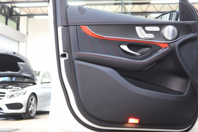 AMG GLC GLC63S 4MATIC+ ﾚｻﾞｰｴｸｽｸﾙｰｼﾌﾞ&ﾚｰﾀﾞｰｾｰﾌﾃｨPKG　ｷｰﾚｽｺﾞｰ 赤/黒本革 ﾊﾟﾉﾗﾏSR ﾍｯﾄﾞｱｯﾌﾟD HDDﾅﾋﾞTV&ｷｬﾝｾﾗｰ BT音楽 ﾌﾞﾙﾒｽﾀｰ 360ｶﾒﾗ PTS LEDﾗｲﾄ 自動Rｹﾞｰﾄ ﾊﾝｽﾞﾌﾘｰA AMG専用装備&ﾁｭｰﾆﾝｸﾞﾀﾞｲﾅﾐｯｸS 9AT　2年保証