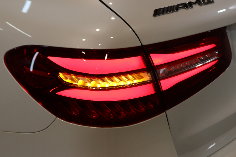 AMG GLC GLC63S 4MATIC+ ﾚｻﾞｰｴｸｽｸﾙｰｼﾌﾞ&ﾚｰﾀﾞｰｾｰﾌﾃｨPKG　ｷｰﾚｽｺﾞｰ 赤/黒本革 ﾊﾟﾉﾗﾏSR ﾍｯﾄﾞｱｯﾌﾟD HDDﾅﾋﾞTV&ｷｬﾝｾﾗｰ BT音楽 ﾌﾞﾙﾒｽﾀｰ 360ｶﾒﾗ PTS LEDﾗｲﾄ 自動Rｹﾞｰﾄ ﾊﾝｽﾞﾌﾘｰA AMG専用装備&ﾁｭｰﾆﾝｸﾞﾀﾞｲﾅﾐｯｸS 9AT　2年保証