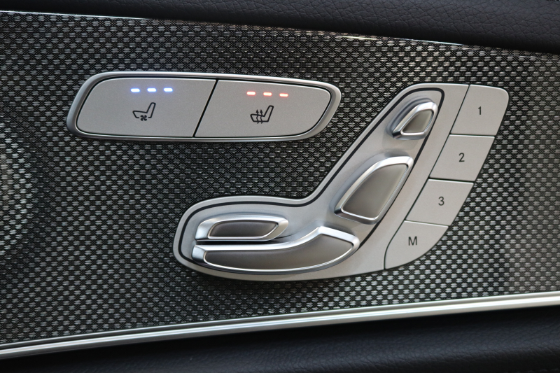 AMG Eクラス E53 4MATIC+ ｴｸｽｸﾙｰｼﾌﾞ&ﾚｰﾀﾞｰｾｰﾌﾃｨPKG　ISG搭載 後期 ｷｰﾚｽｺﾞｰ 黒本革 ﾍﾞﾝﾁﾚｰﾀｰ ﾊﾟﾉﾗﾏSR ﾍｯﾄﾞｱｯﾌﾟD MBUXﾅﾋﾞTV&ARﾅﾋﾞ ｽﾏﾎ連携 ﾌﾞﾙﾒｽﾀｰ 360ｶﾒﾗ PTS LEDﾗｲﾄ 自動ﾄﾗﾝｸ AMG専用装備&ﾁｭｰﾆﾝｸﾞ ﾜｲﾔﾚｽ充電 9AT　2年保証