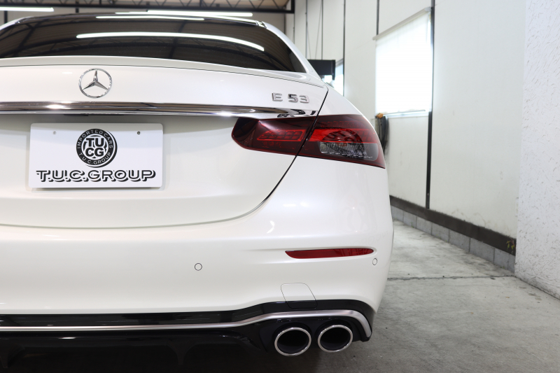 AMG Eクラス E53 4MATIC+ ｴｸｽｸﾙｰｼﾌﾞ&ﾚｰﾀﾞｰｾｰﾌﾃｨPKG　ISG搭載 後期 ｷｰﾚｽｺﾞｰ 黒本革 ﾍﾞﾝﾁﾚｰﾀｰ ﾊﾟﾉﾗﾏSR ﾍｯﾄﾞｱｯﾌﾟD MBUXﾅﾋﾞTV&ARﾅﾋﾞ ｽﾏﾎ連携 ﾌﾞﾙﾒｽﾀｰ 360ｶﾒﾗ PTS LEDﾗｲﾄ 自動ﾄﾗﾝｸ AMG専用装備&ﾁｭｰﾆﾝｸﾞ ﾜｲﾔﾚｽ充電 9AT　2年保証
