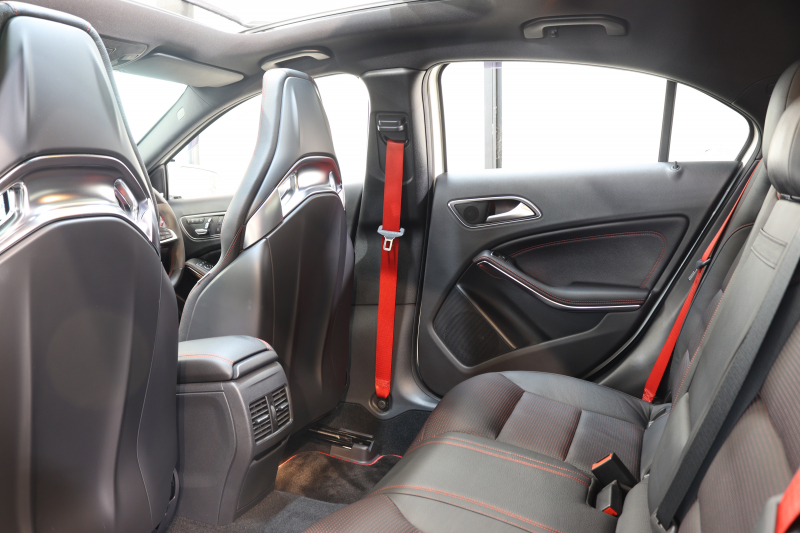 AMG Aクラス A45 4MATIC AMGｱﾄﾞﾊﾞﾝｽﾄﾞ&ﾚｰﾀﾞｰｾｰﾌﾃｨPKG　後期 ｷｰﾚｽｺﾞｰ 黒本革 ｼｰﾄﾋｰﾀｰ HDDﾅﾋﾞTV BT音楽 ﾊﾞｯｸｶﾒﾗ PTS LEDﾗｲﾄ ﾊﾟﾅﾒﾘｶｰﾅｸﾞﾘﾙ AMG強化ﾌﾞﾚｰｷ AMG専用装備&ﾁｭｰﾆﾝｸﾞ ﾀﾞｲﾅﾐｯｸｾﾚｸﾄ 7AT ECO　2年保証