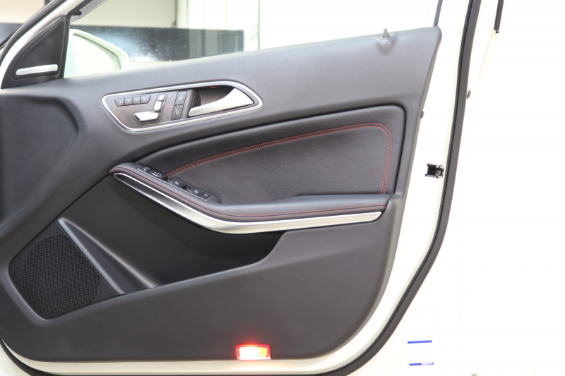 AMG Aクラス A45 4MATIC AMGｱﾄﾞﾊﾞﾝｽﾄﾞ&ﾚｰﾀﾞｰｾｰﾌﾃｨPKG　後期 ｷｰﾚｽｺﾞｰ 黒本革 ｼｰﾄﾋｰﾀｰ HDDﾅﾋﾞTV BT音楽 ﾊﾞｯｸｶﾒﾗ PTS LEDﾗｲﾄ ﾊﾟﾅﾒﾘｶｰﾅｸﾞﾘﾙ AMG強化ﾌﾞﾚｰｷ AMG専用装備&ﾁｭｰﾆﾝｸﾞ ﾀﾞｲﾅﾐｯｸｾﾚｸﾄ 7AT ECO　2年保証