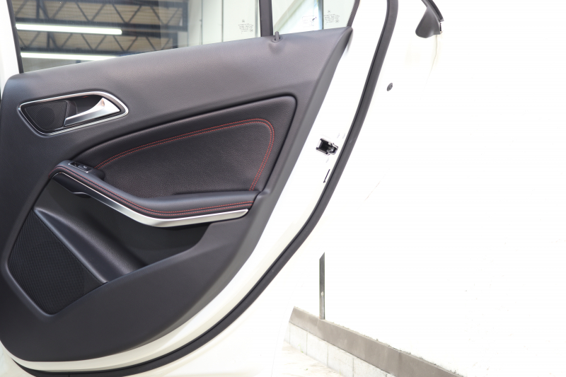 AMG Aクラス A45 4MATIC AMGｱﾄﾞﾊﾞﾝｽﾄﾞ&ﾚｰﾀﾞｰｾｰﾌﾃｨPKG　後期 ｷｰﾚｽｺﾞｰ 黒本革 ｼｰﾄﾋｰﾀｰ HDDﾅﾋﾞTV BT音楽 ﾊﾞｯｸｶﾒﾗ PTS LEDﾗｲﾄ ﾊﾟﾅﾒﾘｶｰﾅｸﾞﾘﾙ AMG強化ﾌﾞﾚｰｷ AMG専用装備&ﾁｭｰﾆﾝｸﾞ ﾀﾞｲﾅﾐｯｸｾﾚｸﾄ 7AT ECO　2年保証