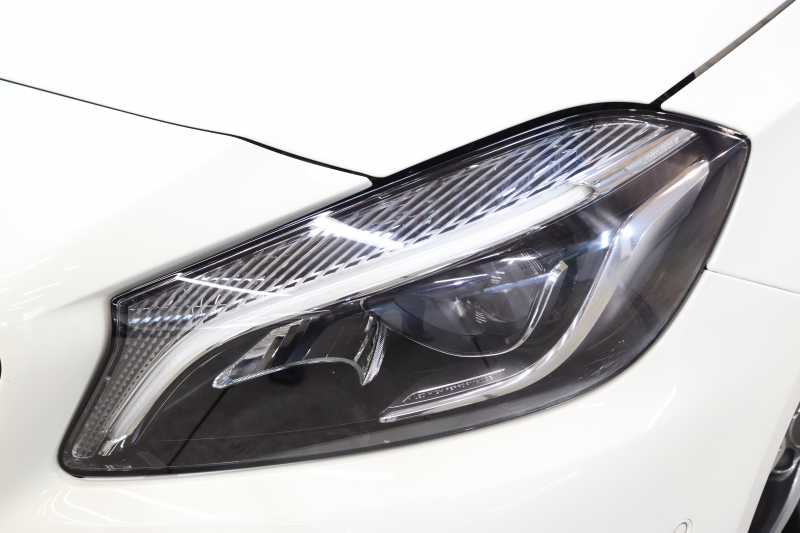 AMG Aクラス A45 4MATIC AMGｱﾄﾞﾊﾞﾝｽﾄﾞ&ﾚｰﾀﾞｰｾｰﾌﾃｨPKG　後期 ｷｰﾚｽｺﾞｰ 黒本革 ｼｰﾄﾋｰﾀｰ HDDﾅﾋﾞTV BT音楽 ﾊﾞｯｸｶﾒﾗ PTS LEDﾗｲﾄ ﾊﾟﾅﾒﾘｶｰﾅｸﾞﾘﾙ AMG強化ﾌﾞﾚｰｷ AMG専用装備&ﾁｭｰﾆﾝｸﾞ ﾀﾞｲﾅﾐｯｸｾﾚｸﾄ 7AT ECO　2年保証