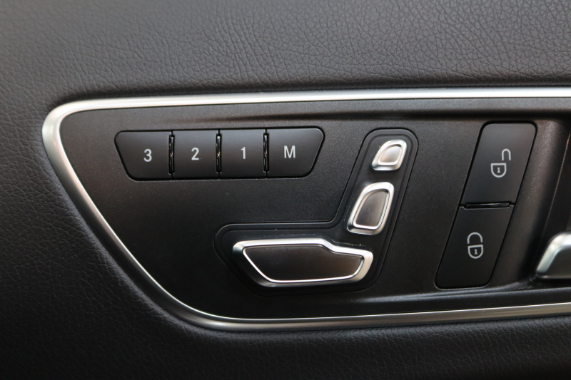 AMG Aクラス A45 4MATIC AMGｱﾄﾞﾊﾞﾝｽﾄﾞ&ﾚｰﾀﾞｰｾｰﾌﾃｨPKG　後期 ｷｰﾚｽｺﾞｰ 黒本革 ｼｰﾄﾋｰﾀｰ HDDﾅﾋﾞTV BT音楽 ﾊﾞｯｸｶﾒﾗ PTS LEDﾗｲﾄ ﾊﾟﾅﾒﾘｶｰﾅｸﾞﾘﾙ AMG強化ﾌﾞﾚｰｷ AMG専用装備&ﾁｭｰﾆﾝｸﾞ ﾀﾞｲﾅﾐｯｸｾﾚｸﾄ 7AT ECO　2年保証