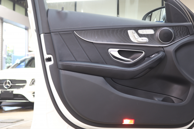 メルセデスベンツ Cクラス C200ｽﾃｰｼｮﾝﾜｺﾞﾝ ｽﾎﾟｰﾂ 本革仕様 ﾚｰﾀﾞｰｾｰﾌﾃｨPKG　ｷｰﾚｽｺﾞｰ 黒本革 HDDﾅﾋﾞTV BT音楽 ﾊﾞｯｸｶﾒﾗ PTS LEDﾗｲﾄ ﾊﾝｽﾞﾌﾘｰA AMGｴｱﾛ&18AW ｴｱｻｽ 7AT　2年保証