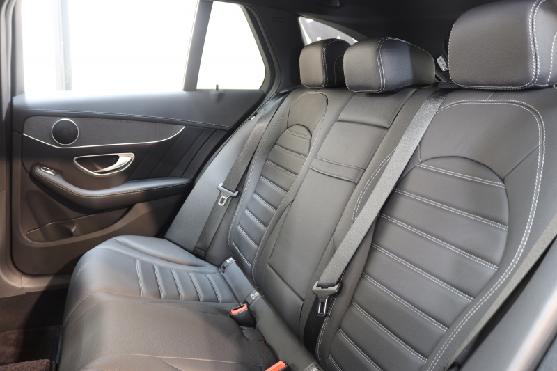 メルセデスベンツ Cクラス C200ｽﾃｰｼｮﾝﾜｺﾞﾝ ｽﾎﾟｰﾂ 本革仕様 ﾚｰﾀﾞｰｾｰﾌﾃｨPKG　ｷｰﾚｽｺﾞｰ 黒本革 HDDﾅﾋﾞTV BT音楽 ﾊﾞｯｸｶﾒﾗ PTS LEDﾗｲﾄ ﾊﾝｽﾞﾌﾘｰA AMGｴｱﾛ&18AW ｴｱｻｽ 7AT　2年保証