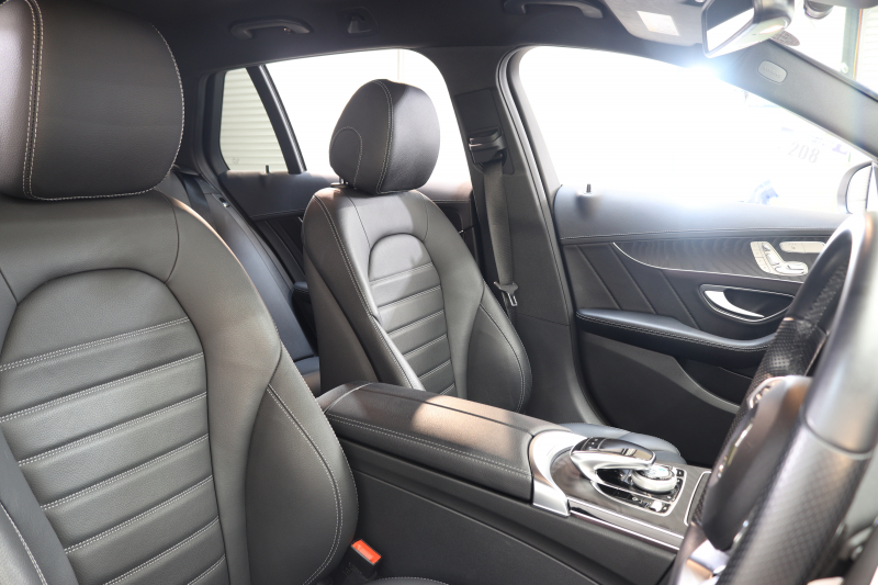 メルセデスベンツ Cクラス C200ｽﾃｰｼｮﾝﾜｺﾞﾝ ｽﾎﾟｰﾂ 本革仕様 ﾚｰﾀﾞｰｾｰﾌﾃｨPKG　ｷｰﾚｽｺﾞｰ 黒本革 HDDﾅﾋﾞTV BT音楽 ﾊﾞｯｸｶﾒﾗ PTS LEDﾗｲﾄ ﾊﾝｽﾞﾌﾘｰA AMGｴｱﾛ&18AW ｴｱｻｽ 7AT　2年保証