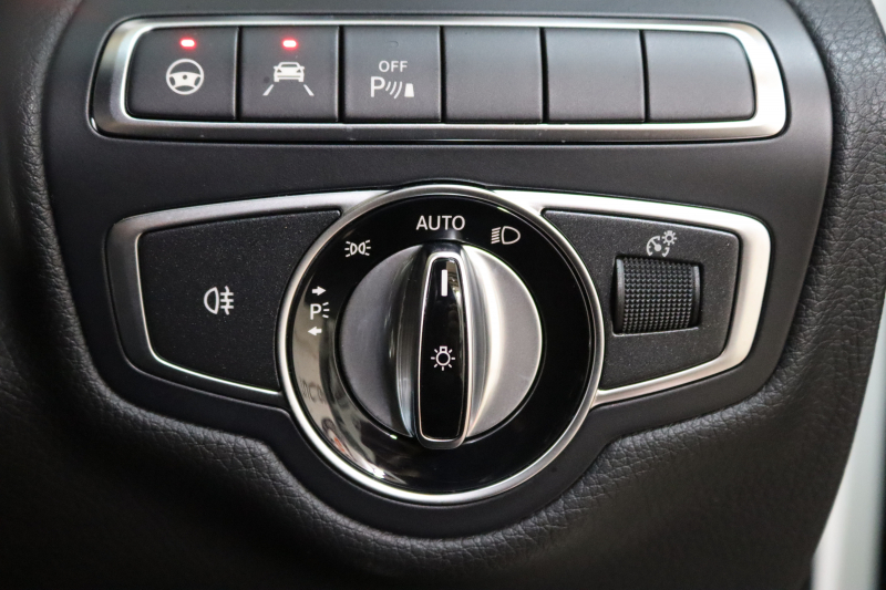 メルセデスベンツ Cクラス C200ｽﾃｰｼｮﾝﾜｺﾞﾝ ｽﾎﾟｰﾂ 本革仕様 ﾚｰﾀﾞｰｾｰﾌﾃｨPKG　ｷｰﾚｽｺﾞｰ 黒本革 HDDﾅﾋﾞTV BT音楽 ﾊﾞｯｸｶﾒﾗ PTS LEDﾗｲﾄ ﾊﾝｽﾞﾌﾘｰA AMGｴｱﾛ&18AW ｴｱｻｽ 7AT　2年保証