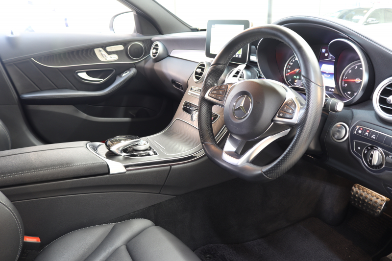 メルセデスベンツ Cクラス C200ｽﾃｰｼｮﾝﾜｺﾞﾝ ｽﾎﾟｰﾂ 本革仕様 ﾚｰﾀﾞｰｾｰﾌﾃｨPKG　ｷｰﾚｽｺﾞｰ 黒本革 HDDﾅﾋﾞTV BT音楽 ﾊﾞｯｸｶﾒﾗ PTS LEDﾗｲﾄ ﾊﾝｽﾞﾌﾘｰA AMGｴｱﾛ&18AW ｴｱｻｽ 7AT　2年保証