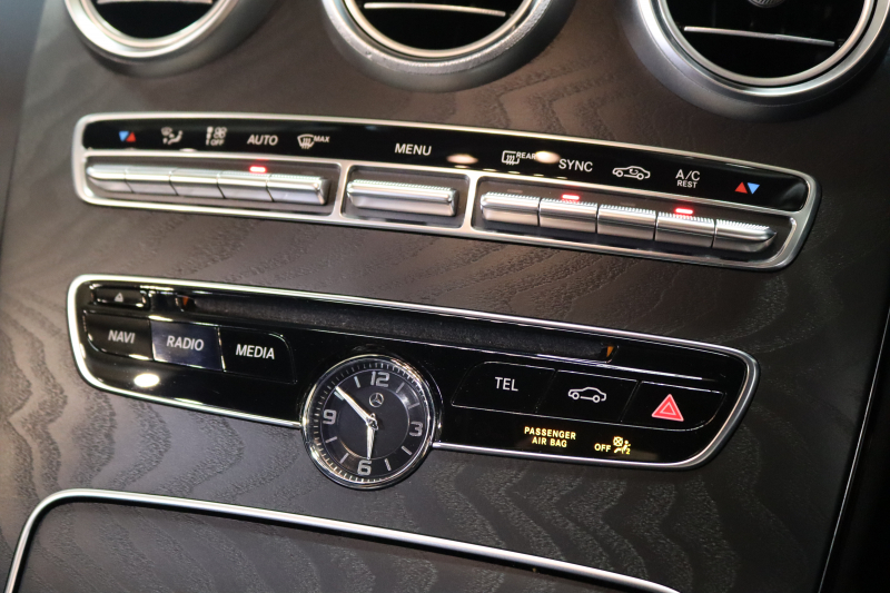 メルセデスベンツ Cクラス C200ｽﾃｰｼｮﾝﾜｺﾞﾝ ｽﾎﾟｰﾂ 本革仕様 ﾚｰﾀﾞｰｾｰﾌﾃｨPKG　ｷｰﾚｽｺﾞｰ 黒本革 HDDﾅﾋﾞTV BT音楽 ﾊﾞｯｸｶﾒﾗ PTS LEDﾗｲﾄ ﾊﾝｽﾞﾌﾘｰA AMGｴｱﾛ&18AW ｴｱｻｽ 7AT　2年保証