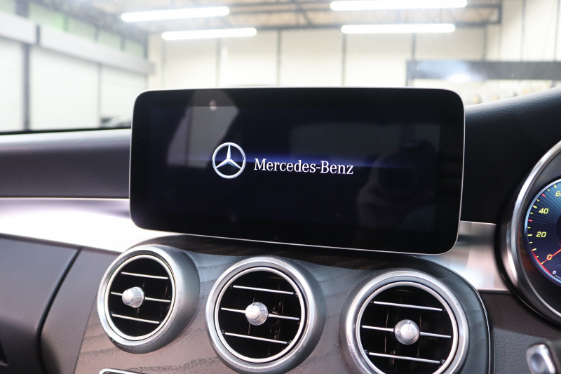 メルセデスベンツ Cクラス C200 ﾛｰﾚｳｽED ｽﾎﾟｰﾂﾌﾟﾗｽ&ﾚｻﾞｰｴｸｽｸﾙｰｼﾌﾞ& ﾚｰﾀﾞｰｾｰﾌﾃｨPKG　後期 BSG搭載 特別仕様車 ｷｰﾚｽｺﾞｰ 黒本革 ｼｰﾄﾋｰﾀ ﾍﾞﾝﾁﾚｰﾀｰ ﾊﾟﾉﾗﾏSR HUD HDDﾅﾋﾞTV ｽﾏﾎ連携 ﾌﾞﾙﾒｽﾀｰ 360ｶﾒﾗ PTS LEDﾗｲﾄ AMGｴｱﾛ&18AW ｴｱｻｽ ﾀﾞｲﾅﾐｯｸS 9AT　2年保証