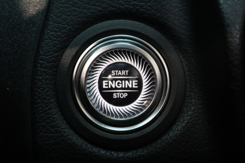 メルセデスベンツ Cクラス C200 ﾛｰﾚｳｽED ｽﾎﾟｰﾂﾌﾟﾗｽ&ﾚｻﾞｰｴｸｽｸﾙｰｼﾌﾞ& ﾚｰﾀﾞｰｾｰﾌﾃｨPKG　後期 BSG搭載 特別仕様車 ｷｰﾚｽｺﾞｰ 黒本革 ｼｰﾄﾋｰﾀ ﾍﾞﾝﾁﾚｰﾀｰ ﾊﾟﾉﾗﾏSR HUD HDDﾅﾋﾞTV ｽﾏﾎ連携 ﾌﾞﾙﾒｽﾀｰ 360ｶﾒﾗ PTS LEDﾗｲﾄ AMGｴｱﾛ&18AW ｴｱｻｽ ﾀﾞｲﾅﾐｯｸS 9AT　2年保証