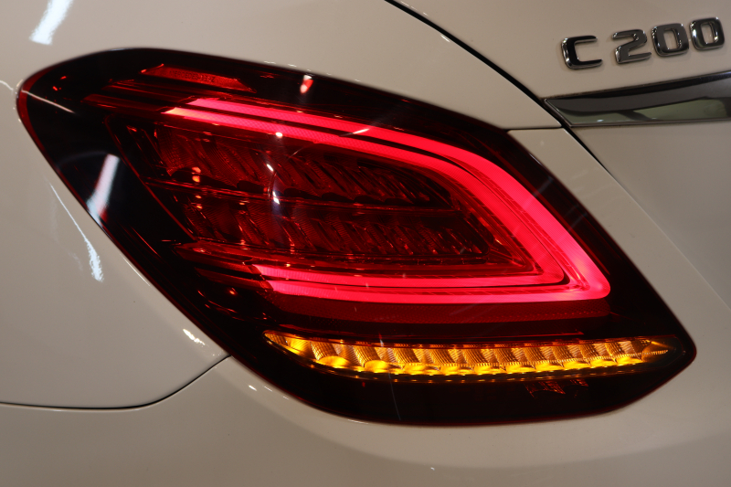 メルセデスベンツ Cクラス C200 ﾛｰﾚｳｽED ｽﾎﾟｰﾂﾌﾟﾗｽ&ﾚｻﾞｰｴｸｽｸﾙｰｼﾌﾞ& ﾚｰﾀﾞｰｾｰﾌﾃｨPKG　後期 BSG搭載 特別仕様車 ｷｰﾚｽｺﾞｰ 黒本革 ｼｰﾄﾋｰﾀ ﾍﾞﾝﾁﾚｰﾀｰ ﾊﾟﾉﾗﾏSR HUD HDDﾅﾋﾞTV ｽﾏﾎ連携 ﾌﾞﾙﾒｽﾀｰ 360ｶﾒﾗ PTS LEDﾗｲﾄ AMGｴｱﾛ&18AW ｴｱｻｽ ﾀﾞｲﾅﾐｯｸS 9AT　2年保証