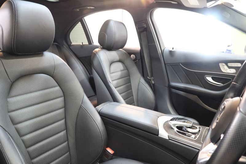 メルセデスベンツ Cクラス C200 ﾛｰﾚｳｽED ｽﾎﾟｰﾂﾌﾟﾗｽ&ﾚｻﾞｰｴｸｽｸﾙｰｼﾌﾞ& ﾚｰﾀﾞｰｾｰﾌﾃｨPKG　後期 BSG搭載 特別仕様車 ｷｰﾚｽｺﾞｰ 黒本革 ｼｰﾄﾋｰﾀ ﾍﾞﾝﾁﾚｰﾀｰ ﾊﾟﾉﾗﾏSR HUD HDDﾅﾋﾞTV ｽﾏﾎ連携 ﾌﾞﾙﾒｽﾀｰ 360ｶﾒﾗ PTS LEDﾗｲﾄ AMGｴｱﾛ&18AW ｴｱｻｽ ﾀﾞｲﾅﾐｯｸS 9AT　2年保証