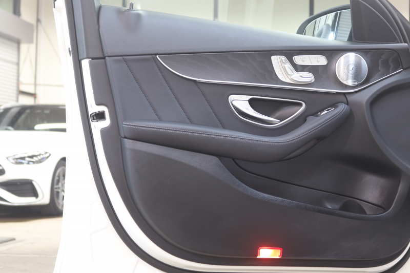 メルセデスベンツ Cクラス C200 ﾛｰﾚｳｽED ｽﾎﾟｰﾂﾌﾟﾗｽ&ﾚｻﾞｰｴｸｽｸﾙｰｼﾌﾞ& ﾚｰﾀﾞｰｾｰﾌﾃｨPKG　後期 BSG搭載 特別仕様車 ｷｰﾚｽｺﾞｰ 黒本革 ｼｰﾄﾋｰﾀ ﾍﾞﾝﾁﾚｰﾀｰ ﾊﾟﾉﾗﾏSR HUD HDDﾅﾋﾞTV ｽﾏﾎ連携 ﾌﾞﾙﾒｽﾀｰ 360ｶﾒﾗ PTS LEDﾗｲﾄ AMGｴｱﾛ&18AW ｴｱｻｽ ﾀﾞｲﾅﾐｯｸS 9AT　2年保証