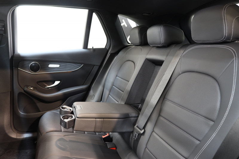 メルセデスベンツ GLC GLC220d 4MATIC ﾅｲﾄｴﾃﾞｨｼｮﾝ ﾚｰﾀﾞｰｾｰﾌﾃｨPKG　後期 130台限定車 MEｺﾈｸﾄ ｷｰﾚｽｺﾞｰ  ﾊﾟﾉﾗﾏSR 黒革 MBUXﾅﾋﾞTV BT音楽 360ｶﾒﾗ PTS LEDﾗｲﾄ ﾊﾝｽﾞﾌﾘｰA AMGｴｱﾛ&19AW ｴｱｻｽ ﾜｲﾔﾚｽ充電 9AT　2年保証