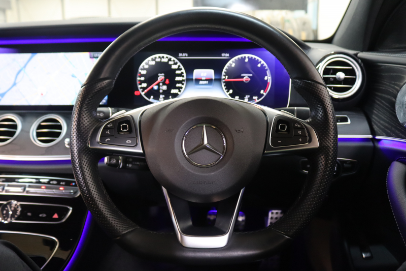 メルセデスベンツ Eクラス E220d ｽﾃｰｼｮﾝﾜｺﾞﾝ AVG ｽﾎﾟｰﾂ ﾚｻﾞｰ&ﾚｰﾀﾞｰｾｰﾌﾃｨPKG　ｷｰﾚｽｺﾞｰ 黒本革 HDDﾅﾋﾞTV ｽﾏﾎ連携 ﾌﾞﾙﾒｽﾀｰ 360ｶﾒﾗ PTS LEDﾗｲﾄ ﾌｯﾄﾄﾗﾝｸOP AMGｴｱﾛ&19AW ﾀﾞｲﾅﾐｯｸｾﾚｸﾄ 9AT　2年保証