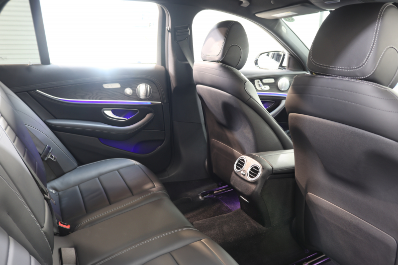 メルセデスベンツ Eクラス E220d ｽﾃｰｼｮﾝﾜｺﾞﾝ AVG ｽﾎﾟｰﾂ ﾚｻﾞｰ&ﾚｰﾀﾞｰｾｰﾌﾃｨPKG　ｷｰﾚｽｺﾞｰ 黒本革 HDDﾅﾋﾞTV ｽﾏﾎ連携 ﾌﾞﾙﾒｽﾀｰ 360ｶﾒﾗ PTS LEDﾗｲﾄ ﾌｯﾄﾄﾗﾝｸOP AMGｴｱﾛ&19AW ﾀﾞｲﾅﾐｯｸｾﾚｸﾄ 9AT　2年保証