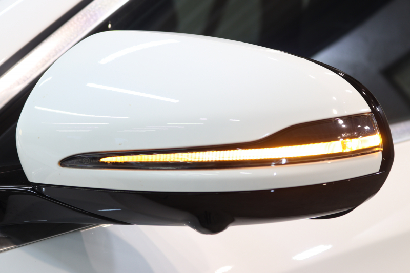 メルセデスベンツ Eクラス E220d ｽﾃｰｼｮﾝﾜｺﾞﾝ AVG ｽﾎﾟｰﾂ ﾚｻﾞｰ&ﾚｰﾀﾞｰｾｰﾌﾃｨPKG　ｷｰﾚｽｺﾞｰ 黒本革 HDDﾅﾋﾞTV ｽﾏﾎ連携 ﾌﾞﾙﾒｽﾀｰ 360ｶﾒﾗ PTS LEDﾗｲﾄ ﾌｯﾄﾄﾗﾝｸOP AMGｴｱﾛ&19AW ﾀﾞｲﾅﾐｯｸｾﾚｸﾄ 9AT　2年保証