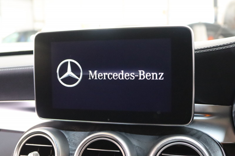 メルセデスベンツ Cクラス C200 AVG AMGﾗｲﾝ ﾚｻﾞｰｴｸｽｸﾙｰｼﾌﾞ&ﾚｰﾀﾞｰｾｰﾌﾃｨPKG　中期 ｷｰﾚｽｺﾞｰ 黒本革 ｼｰﾄﾋｰﾀｰ  ﾍｯﾄﾞｱｯﾌﾟD HDDﾅﾋﾞTV BT音楽 ﾊﾞｯｸｶﾒﾗ PTS LEDﾗｲﾄ ﾌｯﾄﾄﾗﾝｸOP AMGｴｱﾛ&18AW ﾀﾞｲﾅﾐｯｸｾﾚｸﾄ ｴｱｻｽ 9AT　2年保証