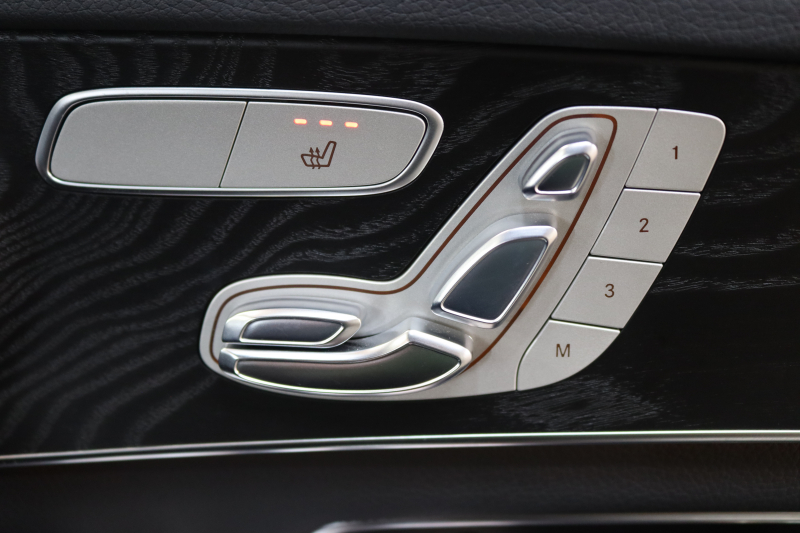 メルセデスベンツ Cクラス C200 AVG AMGﾗｲﾝ ﾚｻﾞｰｴｸｽｸﾙｰｼﾌﾞ&ﾚｰﾀﾞｰｾｰﾌﾃｨPKG　中期 ｷｰﾚｽｺﾞｰ 黒本革 ｼｰﾄﾋｰﾀｰ  ﾍｯﾄﾞｱｯﾌﾟD HDDﾅﾋﾞTV BT音楽 ﾊﾞｯｸｶﾒﾗ PTS LEDﾗｲﾄ ﾌｯﾄﾄﾗﾝｸOP AMGｴｱﾛ&18AW ﾀﾞｲﾅﾐｯｸｾﾚｸﾄ ｴｱｻｽ 9AT　2年保証