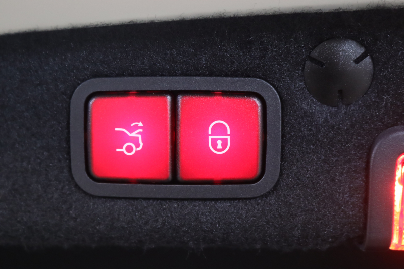 メルセデスベンツ Cクラス C200 AVG AMGﾗｲﾝ ﾚｻﾞｰｴｸｽｸﾙｰｼﾌﾞ&ﾚｰﾀﾞｰｾｰﾌﾃｨPKG　中期 ｷｰﾚｽｺﾞｰ 黒本革 ｼｰﾄﾋｰﾀｰ  ﾍｯﾄﾞｱｯﾌﾟD HDDﾅﾋﾞTV BT音楽 ﾊﾞｯｸｶﾒﾗ PTS LEDﾗｲﾄ ﾌｯﾄﾄﾗﾝｸOP AMGｴｱﾛ&18AW ﾀﾞｲﾅﾐｯｸｾﾚｸﾄ ｴｱｻｽ 9AT　2年保証