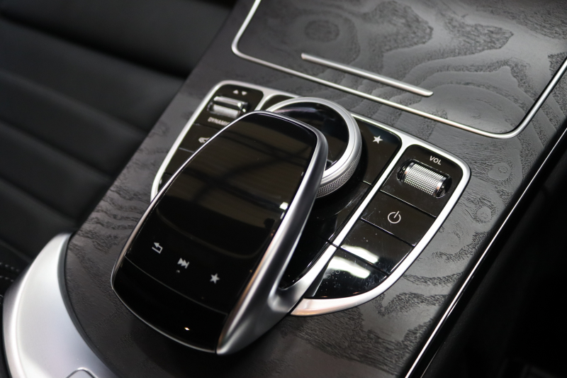 メルセデスベンツ Cクラス C200 AVG AMGﾗｲﾝ ﾚｻﾞｰｴｸｽｸﾙｰｼﾌﾞ&ﾚｰﾀﾞｰｾｰﾌﾃｨPKG　中期 ｷｰﾚｽｺﾞｰ 黒本革 ｼｰﾄﾋｰﾀｰ  ﾍｯﾄﾞｱｯﾌﾟD HDDﾅﾋﾞTV BT音楽 ﾊﾞｯｸｶﾒﾗ PTS LEDﾗｲﾄ ﾌｯﾄﾄﾗﾝｸOP AMGｴｱﾛ&18AW ﾀﾞｲﾅﾐｯｸｾﾚｸﾄ ｴｱｻｽ 9AT　2年保証