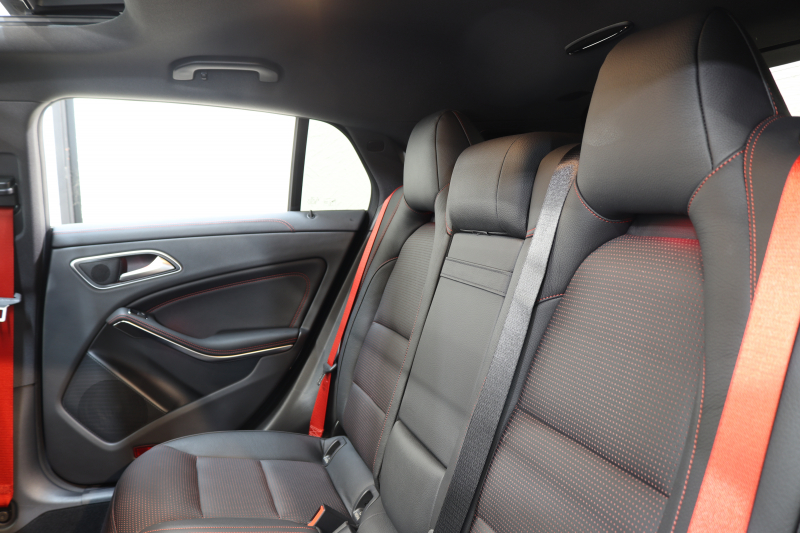 AMG CLAクラス CLA45 ｼｭｰﾃｨﾝｸﾞﾌﾞﾚｰｸ 4MATIC AMGｱﾄﾞﾊﾞﾝｽﾄ&ﾍﾞｰｼｯｸ&ﾚｰﾀﾞｰｾｰﾌﾃｨPKG　後期 ｷｰﾚｽｺﾞｰ 黒本革 ﾊﾟﾉﾗﾏSR HDDﾅﾋﾞTV ｽﾏﾎ連携 harman/kardon ﾊﾞｯｸｶﾒﾗ PTS LED-H/L ﾊﾝｽﾞﾌﾘｰA AMGｴｱﾛ&18AW AMG強化ﾌﾞﾚｰｷ　2年保証