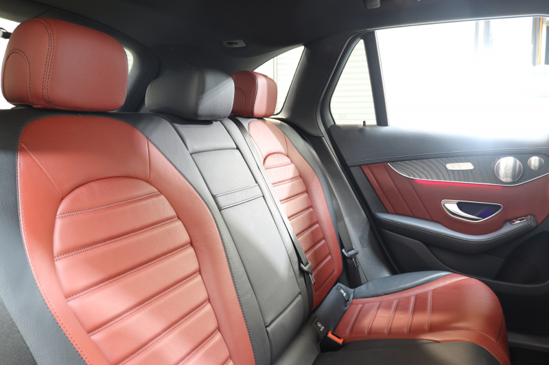 AMG GLC GLC43 4MATIC ﾚｻﾞｰｴｸｽｸﾙｰｼﾌﾞ&ﾚｰﾀﾞｰｾｰﾌﾃｨPKG　後期 1ｵｰﾅｰ MEｺﾈｸﾄ ｷｰﾚｽｺﾞｰ 黒/赤本革 全席ｼｰﾄﾋｰﾀｰ HUD MBUXﾅﾋﾞTV BT音楽 ﾌﾞﾙﾒｽﾀｰ 360ｶﾒﾗ PTS DSRC ﾊﾝｽﾞﾌﾘｰA AMGｴｱﾛ&20AW AMGﾗｲﾄﾞｺﾝﾄﾛｰﾙ+ｴｱｻｽ 9AT　2年保証