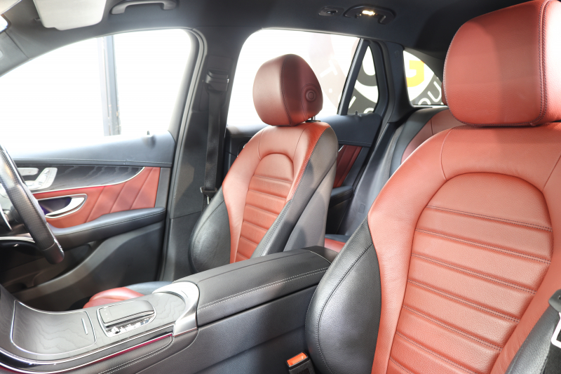 AMG GLC GLC43 4MATIC ﾚｻﾞｰｴｸｽｸﾙｰｼﾌﾞ&ﾚｰﾀﾞｰｾｰﾌﾃｨPKG　後期 1ｵｰﾅｰ MEｺﾈｸﾄ ｷｰﾚｽｺﾞｰ 黒/赤本革 全席ｼｰﾄﾋｰﾀｰ HUD MBUXﾅﾋﾞTV BT音楽 ﾌﾞﾙﾒｽﾀｰ 360ｶﾒﾗ PTS DSRC ﾊﾝｽﾞﾌﾘｰA AMGｴｱﾛ&20AW AMGﾗｲﾄﾞｺﾝﾄﾛｰﾙ+ｴｱｻｽ 9AT　2年保証