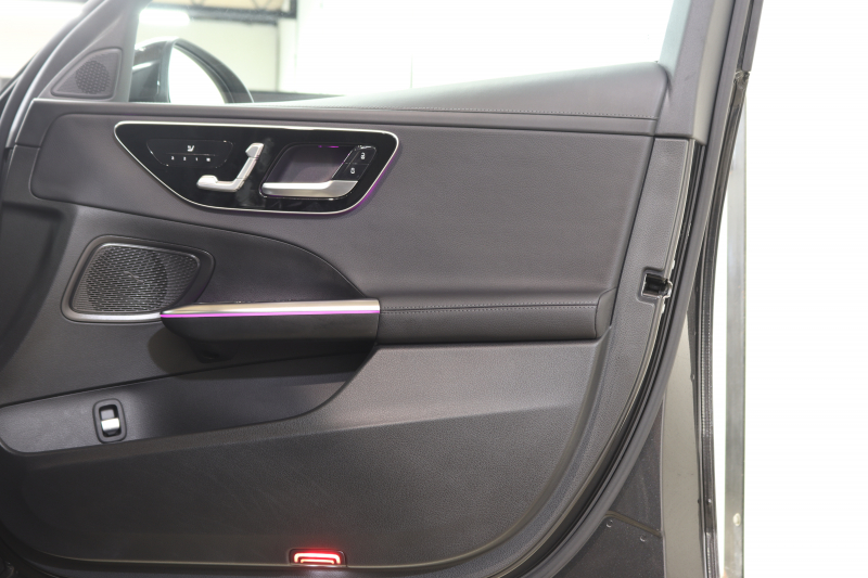 メルセデスベンツ Cクラス C200 4MATIC AVG AMGﾗｲﾝ ﾚｻﾞｰｴｸｽｸﾙｰｼﾌﾞ&ﾚｰﾀﾞｰｾｰﾌﾃｨPKG　ISG搭載 ｷｰﾚｽｺﾞｰ 黒本革 ﾊﾟﾉﾗﾏSR MBUXﾅﾋﾞTV ｽﾏﾎ連携 360ｶﾒﾗ PTS DSRC DIGITALﾗｲﾄ AMGｴｱﾛ&18AW ﾀﾞｲﾅﾐｯｸｾﾚｸﾄ ﾜｲﾔﾚｽ充電 9AT　2年保証