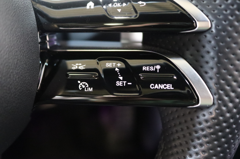 メルセデスベンツ Cクラス C200 4MATIC AVG AMGﾗｲﾝ ﾚｻﾞｰｴｸｽｸﾙｰｼﾌﾞ&ﾚｰﾀﾞｰｾｰﾌﾃｨPKG　ISG搭載 ｷｰﾚｽｺﾞｰ 黒本革 ﾊﾟﾉﾗﾏSR MBUXﾅﾋﾞTV ｽﾏﾎ連携 360ｶﾒﾗ PTS DSRC DIGITALﾗｲﾄ AMGｴｱﾛ&18AW ﾀﾞｲﾅﾐｯｸｾﾚｸﾄ ﾜｲﾔﾚｽ充電 9AT　2年保証